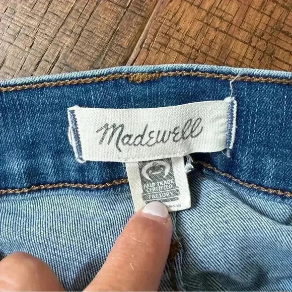 Madewell 9" Mid-Rise Skinny Jeans - Picture 5 of 12